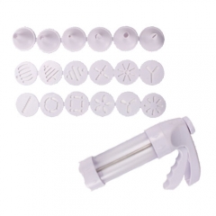 Pastry decorating set